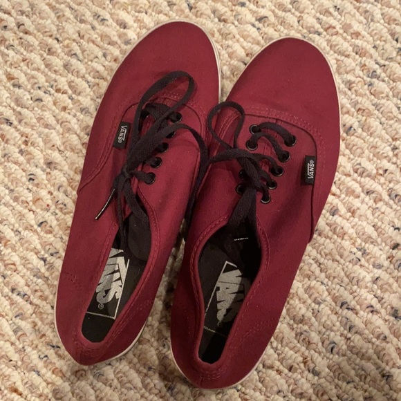 Vans - Picture 4 of 8